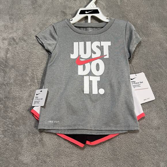 Nike Just Do It Outfit Set Youth 4T Gray Pink Shirt Shorts Swoosh Girls Set NEW - Picture 1 of 4